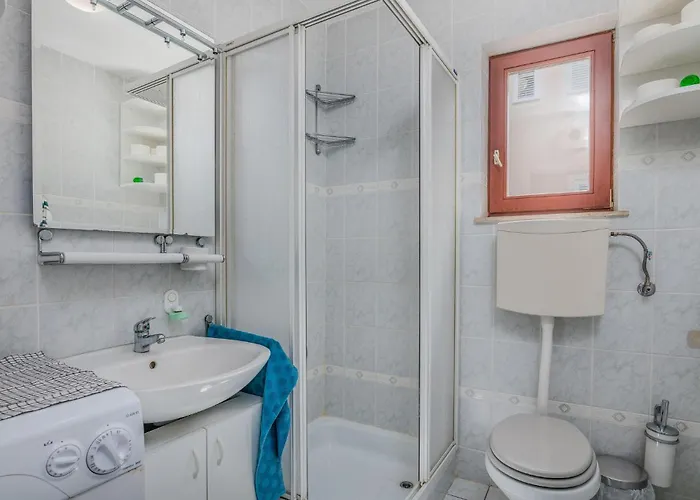 Amazing In Krk With Kitchen Apartmán *