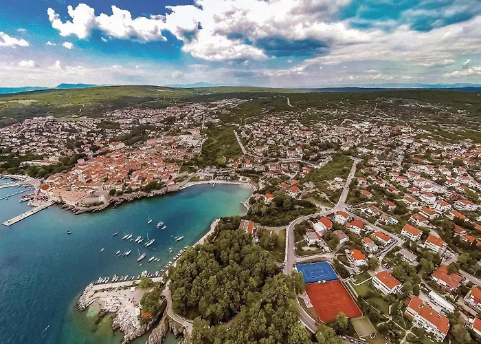 Amazing In Krk With Kitchen Apartmán *