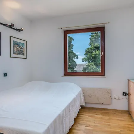 Apartmán Stunning In Krk With Wifi *
